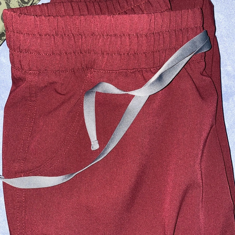 High waisted Fig scrub bottoms yola burgundy